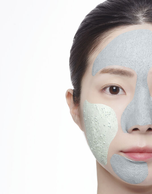 M&aacute;scara Facial Detox Argila e Carv&atilde;o Ativado Banila Co Clean it Zero